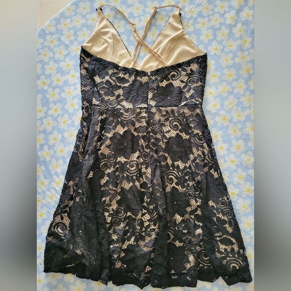 Size Small Ardene Black Lace Mini Dress - Picture 2 of 3